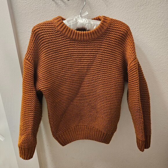 Sweaters - Picture 1 of 4